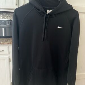 Nike Men's Black Pullover Hoodie